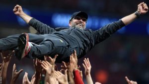 خداحافظی احساسی هواداران لیورپول با یورگن کلوپ