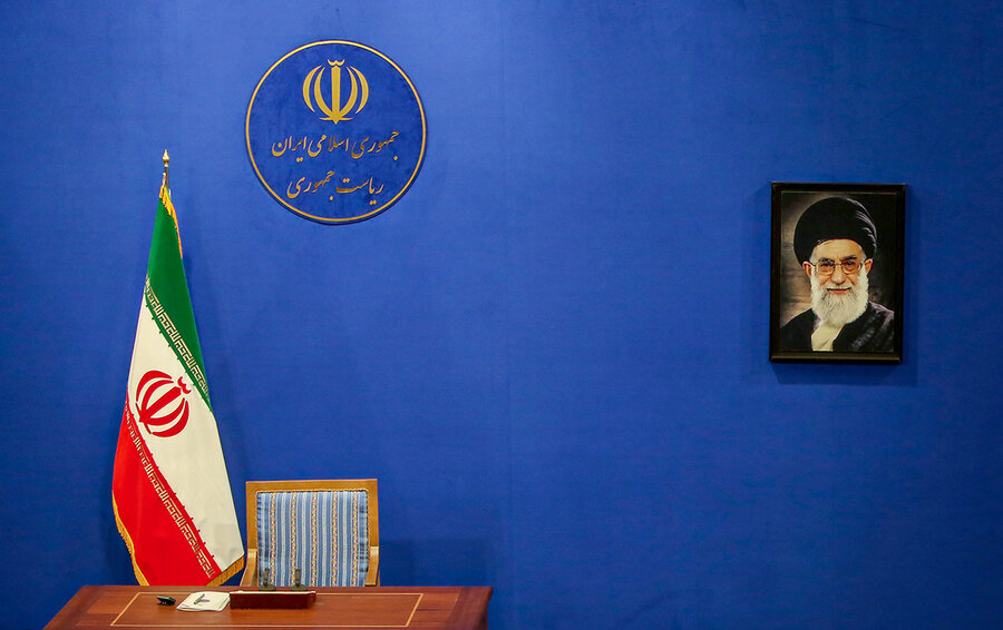 برنامه اقتصادی دولت چهاردهم: راهکارهای کلیدی برای بهبود وضعیت ایران