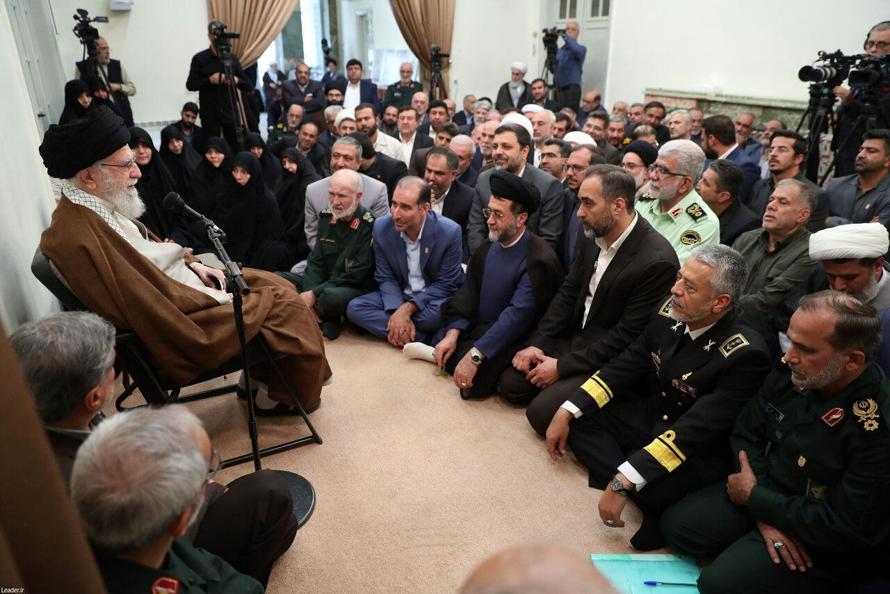 رهبر انقلاب: ده هزار کودک شهید شدند و غربی‌ها واکنشی نشان ندادند