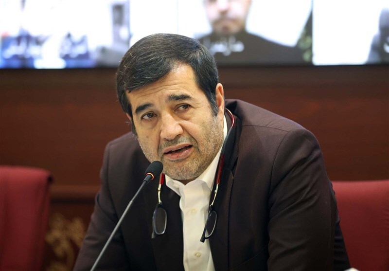 ورزشگاه آزادی ۹ دی افتتاح می‌شود؛ استقبال وزیر ورزش از علی دایی