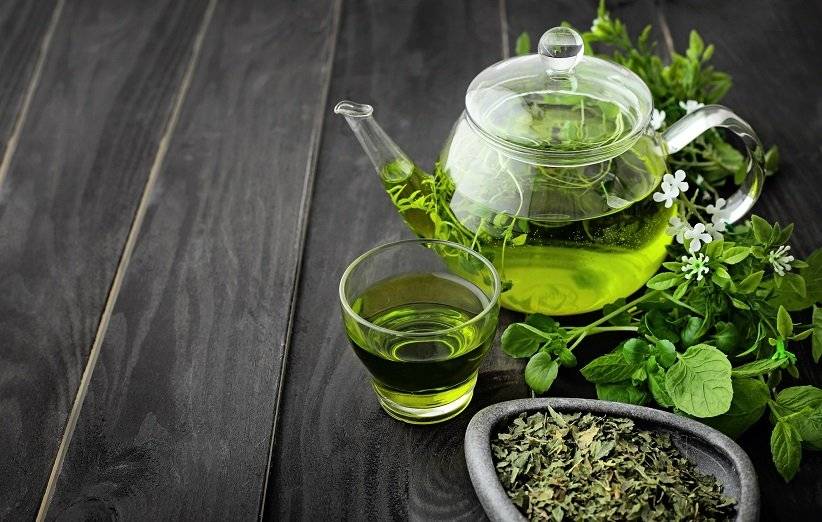 آیا می‌دانید نوشیدن چای سبز چگونه به سلامت شما کمک می‌کند؟