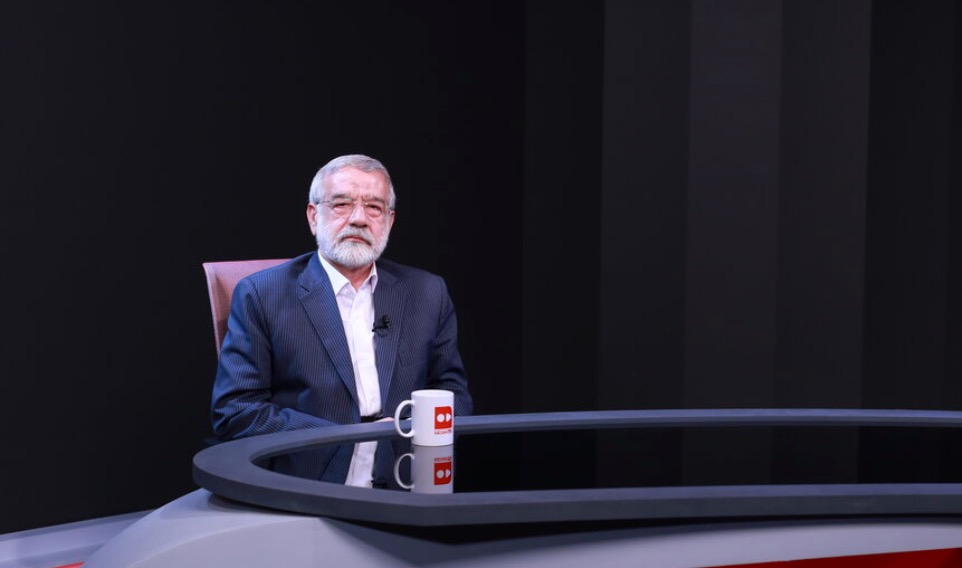 احتمال توافق ایران و آمریکا اندک است | دولت با پالس اشتباه مسیر مذاکرات را تضعیف کرد
