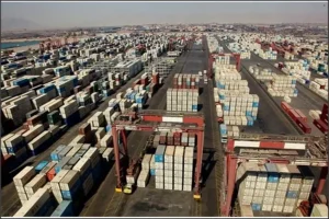 بحران دپوی کالاهای خطرناک در بنادر؛ قادری: وزارت راه برنامه ندارد