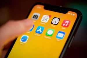 اپل با تغییرات ظاهری بزرگ سافاری، Camera و Phone را به‌روزرسانی می‌کند