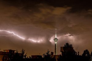 موج ناپایداری جوی در ایران: پیش‌بینی بارش و وزش باد در تیر ۱۴۰۴