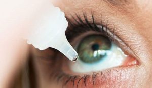 فریب تبلیغات قطره‌های چشمی را نخورید: پیلوکارپین و خطرات پنهان