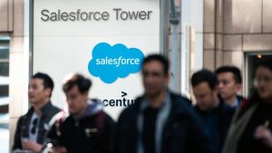 پشیمانی Salesforce هوش مصنوعی: اخراج هزاران کارمند و بازگشت به نیروی انسانی!